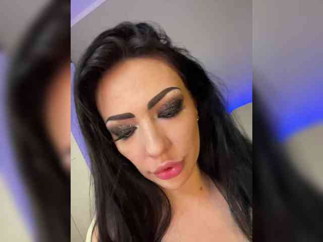LADYCharmer webcam