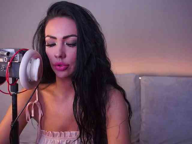 LADYCharmer webcam