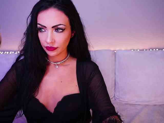 LADYCharmer webcam