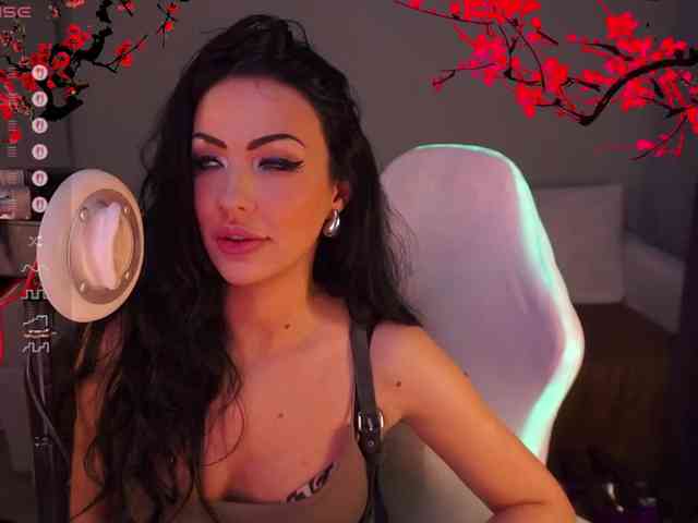 LADYCharmer webcam