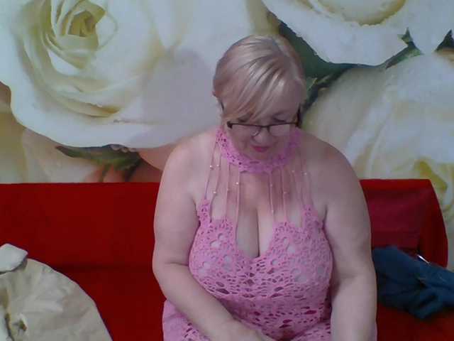 yakameliya's BongaCams show and profile