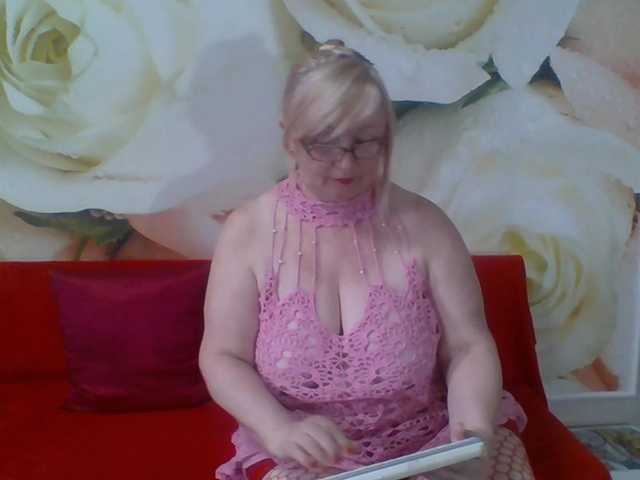 yakameliya's BongaCams show and profile