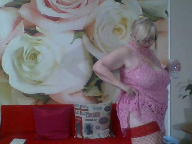 yakameliya's BongaCams show and profile