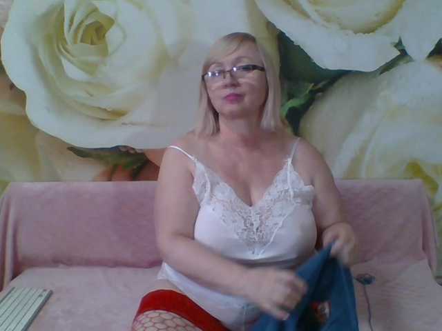 yakameliya's BongaCams show and profile
