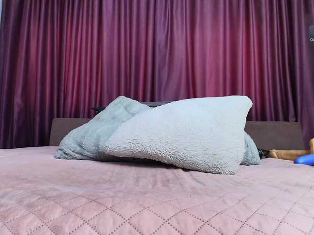 isabellefreya's BongaCams show and profile