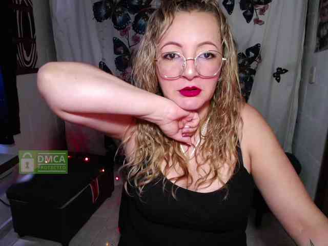 Lina-Hermosa webcam