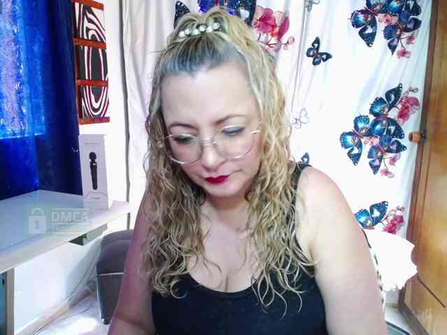 Lina-Hermosa webcam