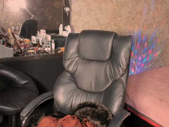 MissPoison's BongaCams show and profile