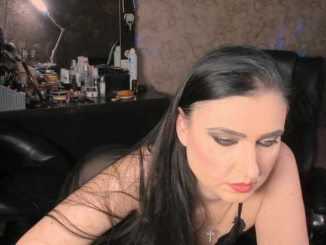 MissPoison's BongaCams show and profile