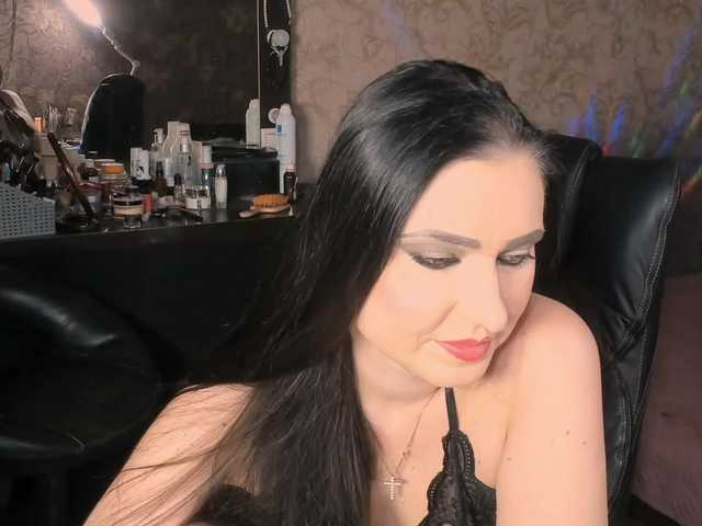 MissPoison's BongaCams show and profile