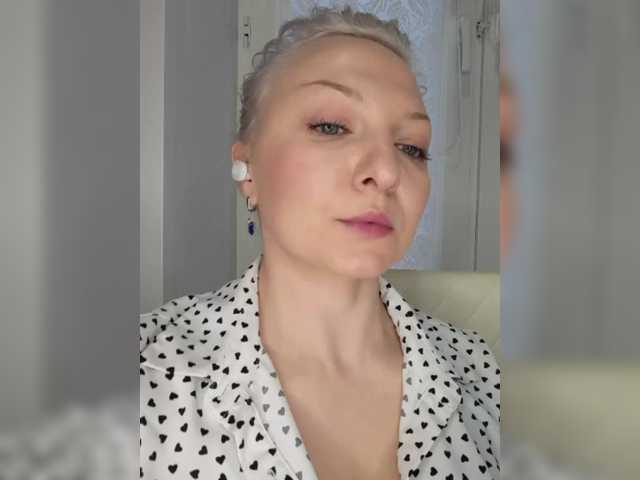 Anesteishen from BongaCams