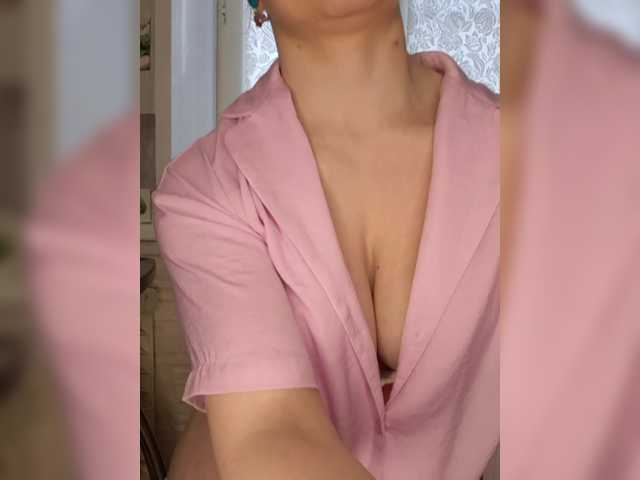 Anesteishen's BongaCams show and profile