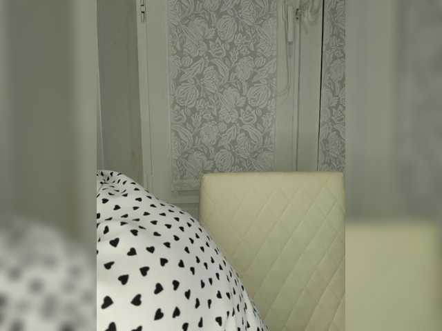 Anesteishen's BongaCams show and profile