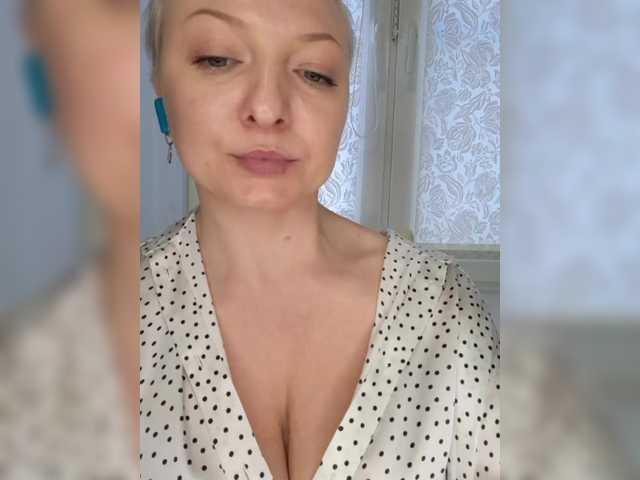 Anesteishen's BongaCams show and profile