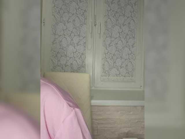 Anesteishen's BongaCams show and profile