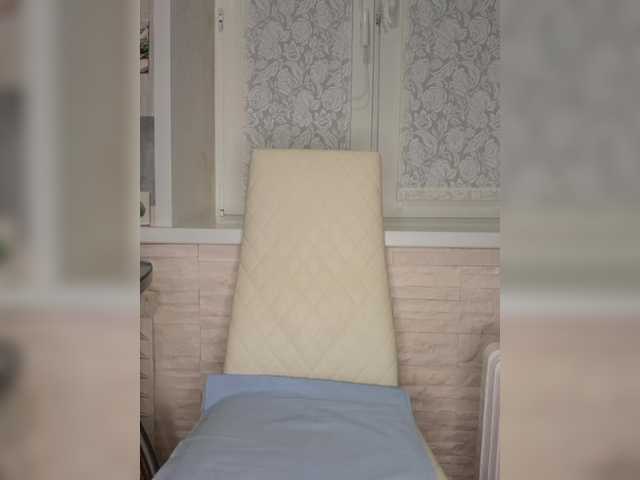 Anesteishen's BongaCams show and profile