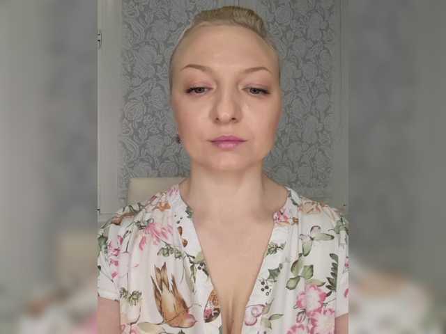 Anesteishen from BongaCams is Freechat