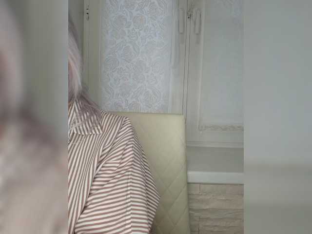 Anesteishen's BongaCams show and profile