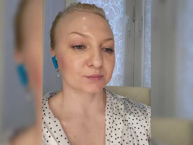 Anesteishen's BongaCams show and profile