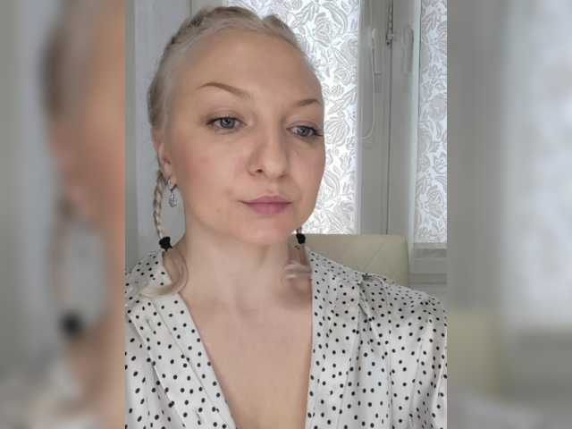 Anesteishen's BongaCams show and profile