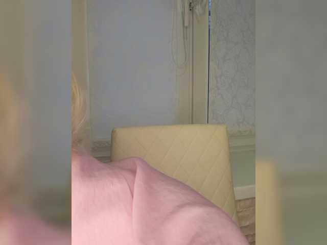 Anesteishen's BongaCams show and profile