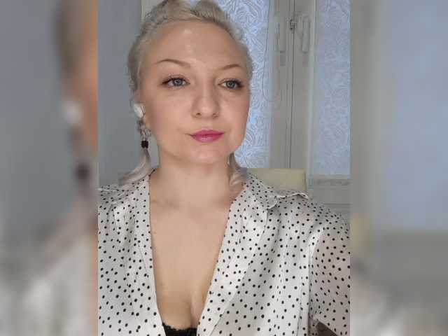 Anesteishen from BongaCams
