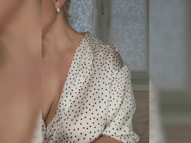 Anesteishen from BongaCams is Freechat