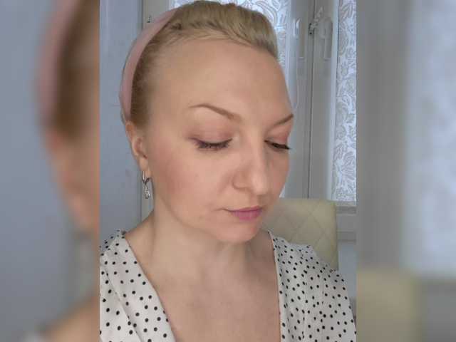 Anesteishen's BongaCams show and profile