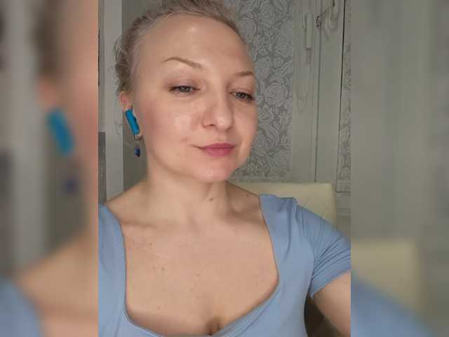 Anesteishen's BongaCams show and profile