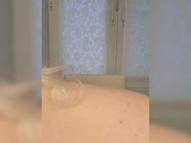 Anesteishen from BongaCams is Freechat