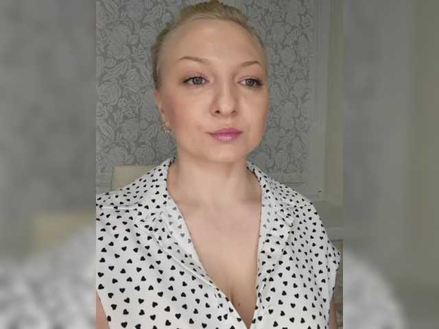 Anesteishen's BongaCams show and profile