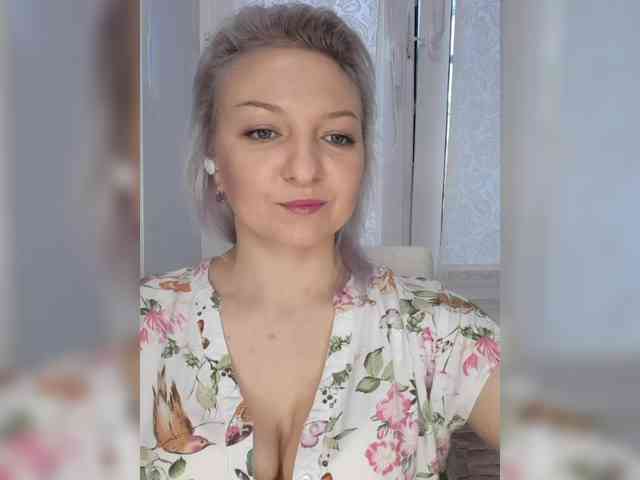 striptease nude Anesteishen