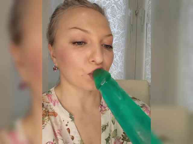 Anesteishen Live Webcam on BongaCams