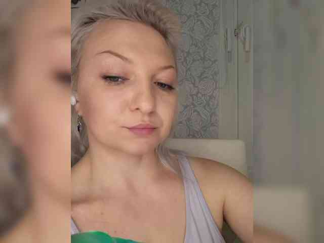 Anesteishen Live Webcam on BongaCams