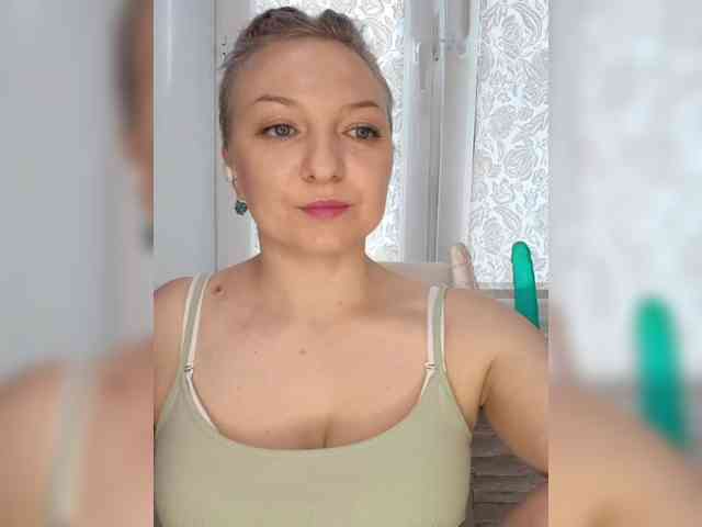 Anesteishen Live Webcam on BongaCams