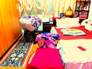 SeductiveMilf Porn Show