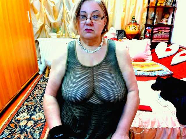 kony55c1a64fe's BongaCams show and profile