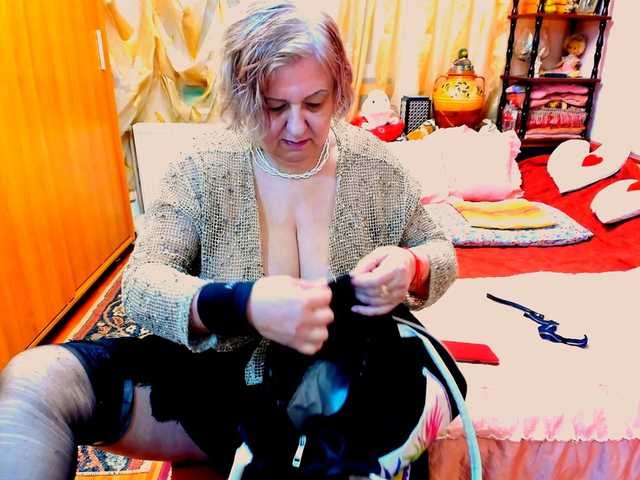 kony55c1a64fe's BongaCams show and profile