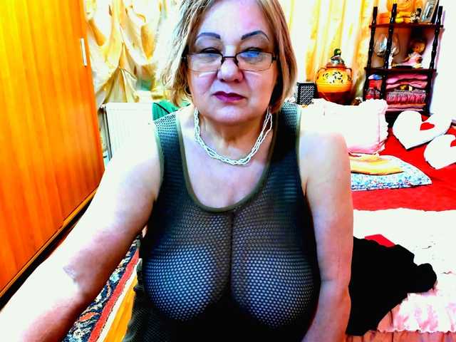 kony55c1a64fe's BongaCams show and profile