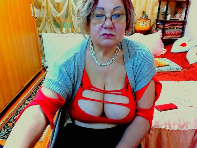 SeductiveMilf webcam bongacams model stream image