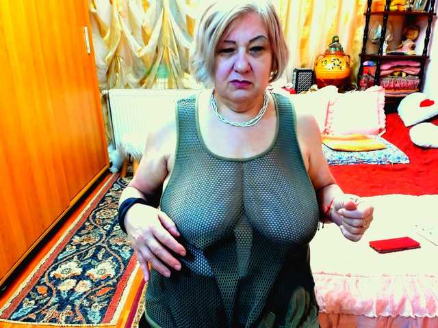 kony55c1a64fe's BongaCams show and profile