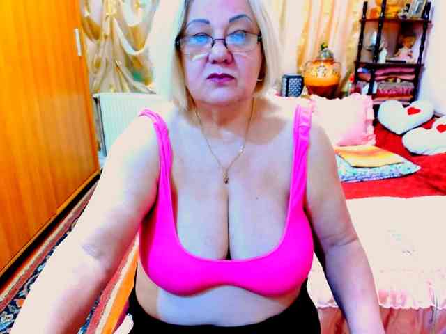 SeductiveMilf webcam