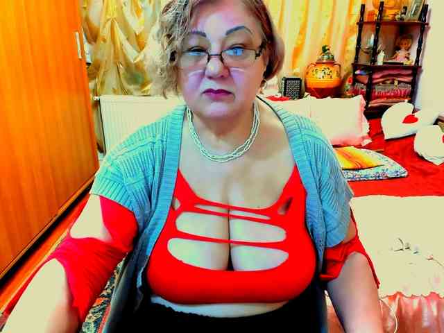 SeductiveMilf webcam