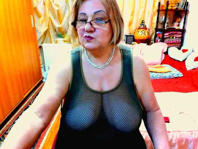 SeductiveMilf webcam