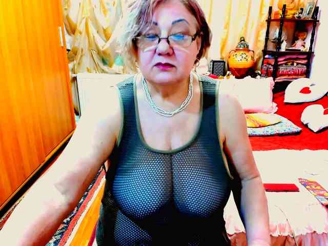 SeductiveMilf webcam