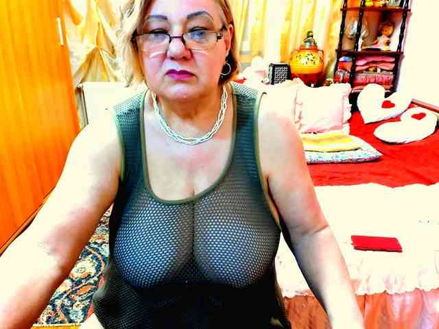 SeductiveMilf webcam