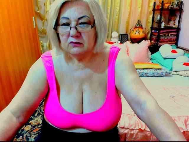 SeductiveMilf webcam