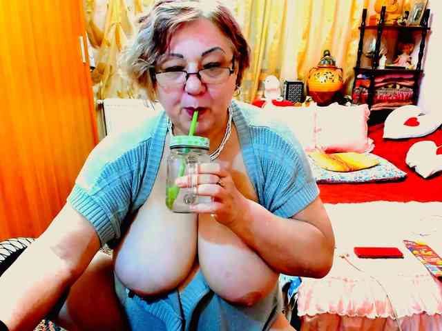 SeductiveMilf webcam