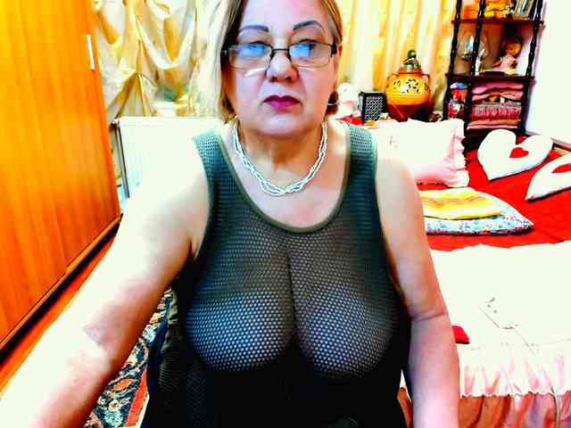 SeductiveMilf webcam