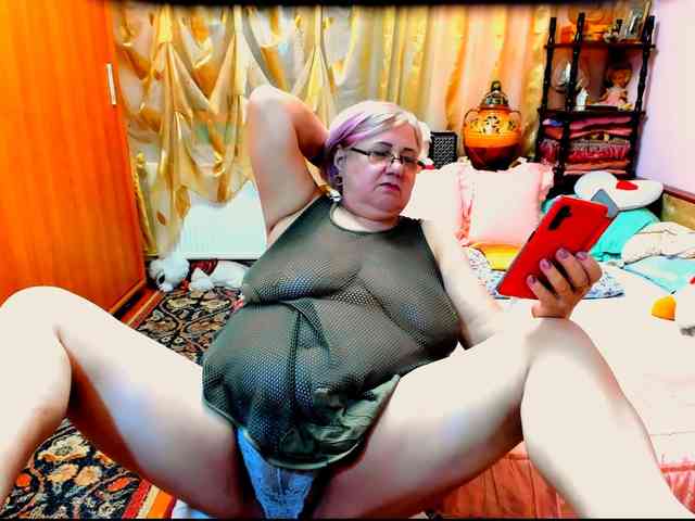 SeductiveMilf webcam